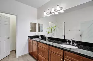 8768 NW 98th Ave, Doral, FL 33178 - Photo 32