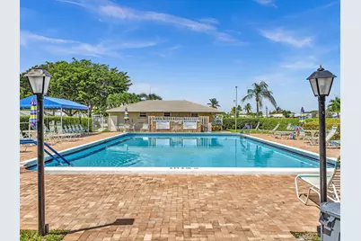 2017 SW Golf Lane #109, Boynton Beach, FL 33426 - Photo 34