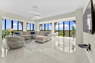 7578 Regency Lake Dr, Boca Raton, FL 33433 - Photo 4