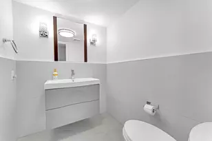 7578 Regency Lake Dr, Boca Raton, FL 33433 - Photo 24