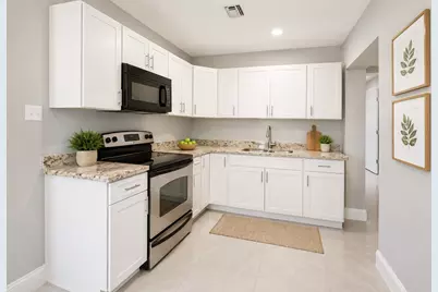 5605 Pinewood Avenue, West Palm Beach, FL 33407 - Photo 2