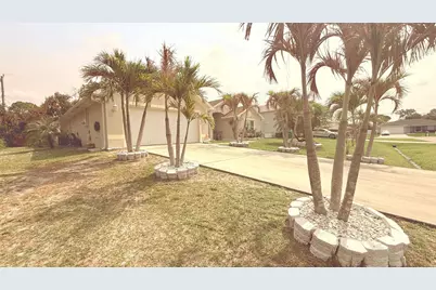 1613 SW Whipple Avenue, Port Saint Lucie, FL 34953 - Photo 8