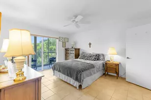 9470 Tangerine Pl, Davie, FL 33324 - Photo 12