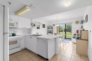 9470 Tangerine Pl, Davie, FL 33324 - Photo 22