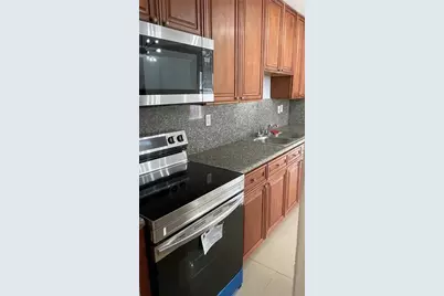 163 SW 5th Street, Deerfield Beach, FL 33441 - Photo 14