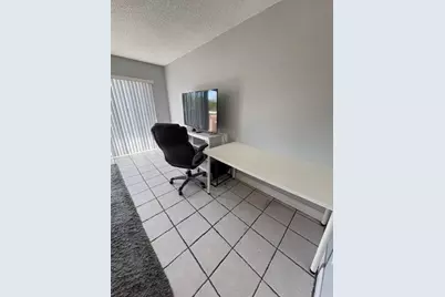 365 NE 125th Street #302, North Miami, FL 33161 - Photo 8