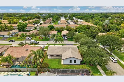 7909 NW 18th Place, Margate, FL 33063 - Photo 40