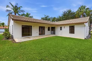 7909 NW 18th Pl, Margate, FL 33063 - Photo 10