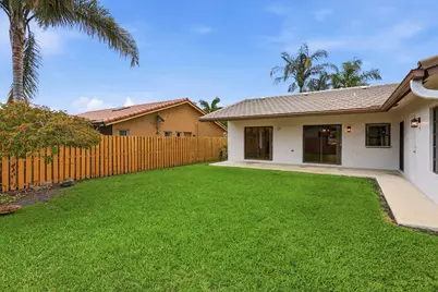 7909 NW 18th Place, Margate, FL 33063 - Photo 26