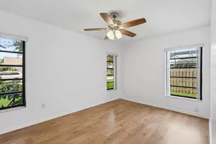 7909 NW 18th Pl, Margate, FL 33063 - Photo 6