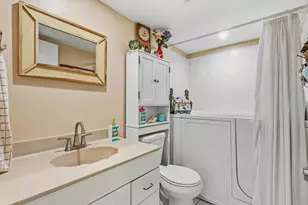 215 Lake Carol Dr, West Palm Beach, FL 33411 - Photo 8