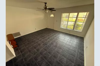 4810 NW 50th Court, Tamarac, FL 33319 - Photo 10