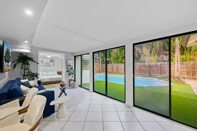 3024 NE 2nd Terrace, Wilton Manors, FL 33334 - Photo 10