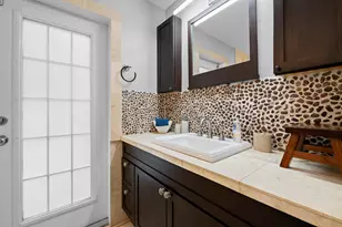 3024 NE 2nd Terrace, Wilton Manors, FL 33334 - Photo 32