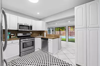 3024 NE 2nd Terrace, Wilton Manors, FL 33334 - Photo 8