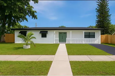 272 NE 44th Street, Deerfield Beach, FL 33064 - Photo 1
