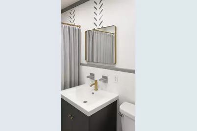 272 NE 44th Street, Deerfield Beach, FL 33064 - Photo 10