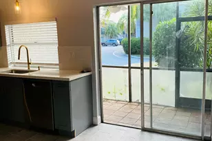5268 NE 6th Ave, Oakland Park, FL 33334 - Photo 4