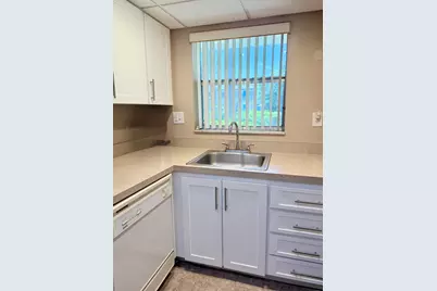 2400 NE 10th Street #106, Pompano Beach, FL 33062 - Photo 8