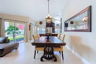 1420 Seagrape Cir, Weston, FL 33326 - Photo 8