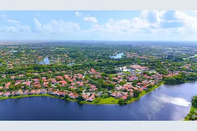 1420 Seagrape Circle, Weston, FL 33326 - Photo 32