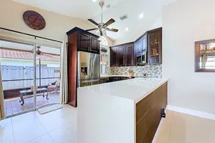 1420 Seagrape Cir, Weston, FL 33326 - Photo 6