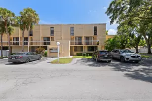 8701 SW 30th St, Davie, FL 33328 - Photo 24