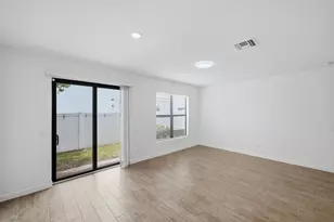 1009 Sweet Briar Ln, Riviera Beach, FL 33410 - Photo 56