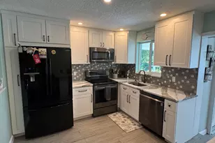 60 NE 46th St, Oakland Park, FL 33334 - Photo 2