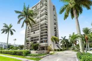 2425 Presidential Way, West Palm Beach, FL 33401 - Photo 4