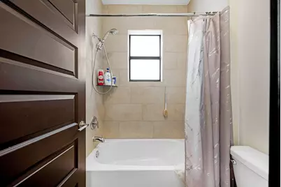 15451 NW 88th Avenue, Miami Lakes, FL 33018 - Photo 22