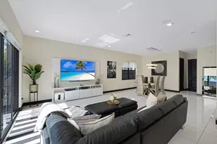 15451 NW 88th Ave, Miami Lakes, FL 33018 - Photo 10