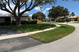 1066 NW 97th Ave, Plantation, FL 33322 - Photo 4