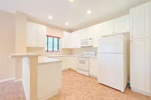 2132 NW 75th Way, Pembroke Pines, FL 33024 - Photo 18