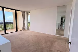 2400 Presidential Way, West Palm Beach, FL 33401 - Photo 4