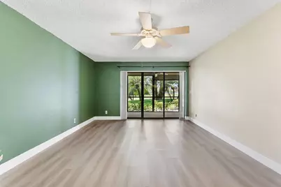 5800 Camino Del Sol #102, Boca Raton, FL 33433 - Photo 4