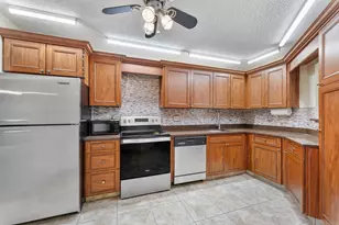 5800 Camino Del Sol, Boca Raton, FL 33433 - Photo 4