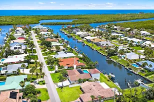 8422 SE Royal St, Hobe Sound, FL 33455 - Photo 1