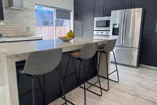 10900 NW 12th Dr, Plantation, FL 33322 - Photo 2