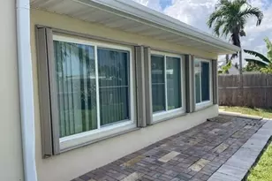 180 SW 77th Ave, Margate, FL 33068 - Photo 14