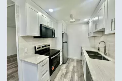 3045 Cornwall C, Boca Raton, FL 33434 - Photo 4