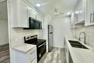 3045 Cornwall C, Boca Raton, FL 33434 - Photo 4