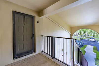 610 Sea Pine Way #B2, Greenacres, FL 33415 - Photo 4