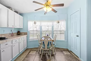 202 Sandy Bottom Pl, Fort Pierce, FL 34982 - Photo 10