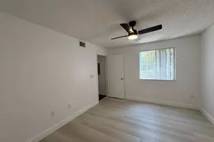 100 Crestwood Ct N, Royal Palm Beach, FL 33411 - Photo 34