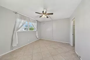400 SE 10th St, Deerfield Beach, FL 33441 - Photo 20