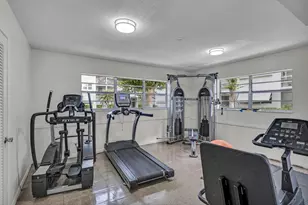 400 SE 10th St, Deerfield Beach, FL 33441 - Photo 26