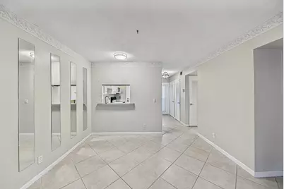 400 SE 10th Street #205, Deerfield Beach, FL 33441 - Photo 10