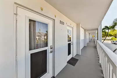 400 SE 10th Street #205, Deerfield Beach, FL 33441 - Photo 6