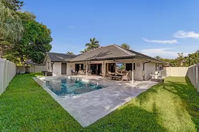 800 Blue Ridge Way, Davie, FL 33325 - Photo 2